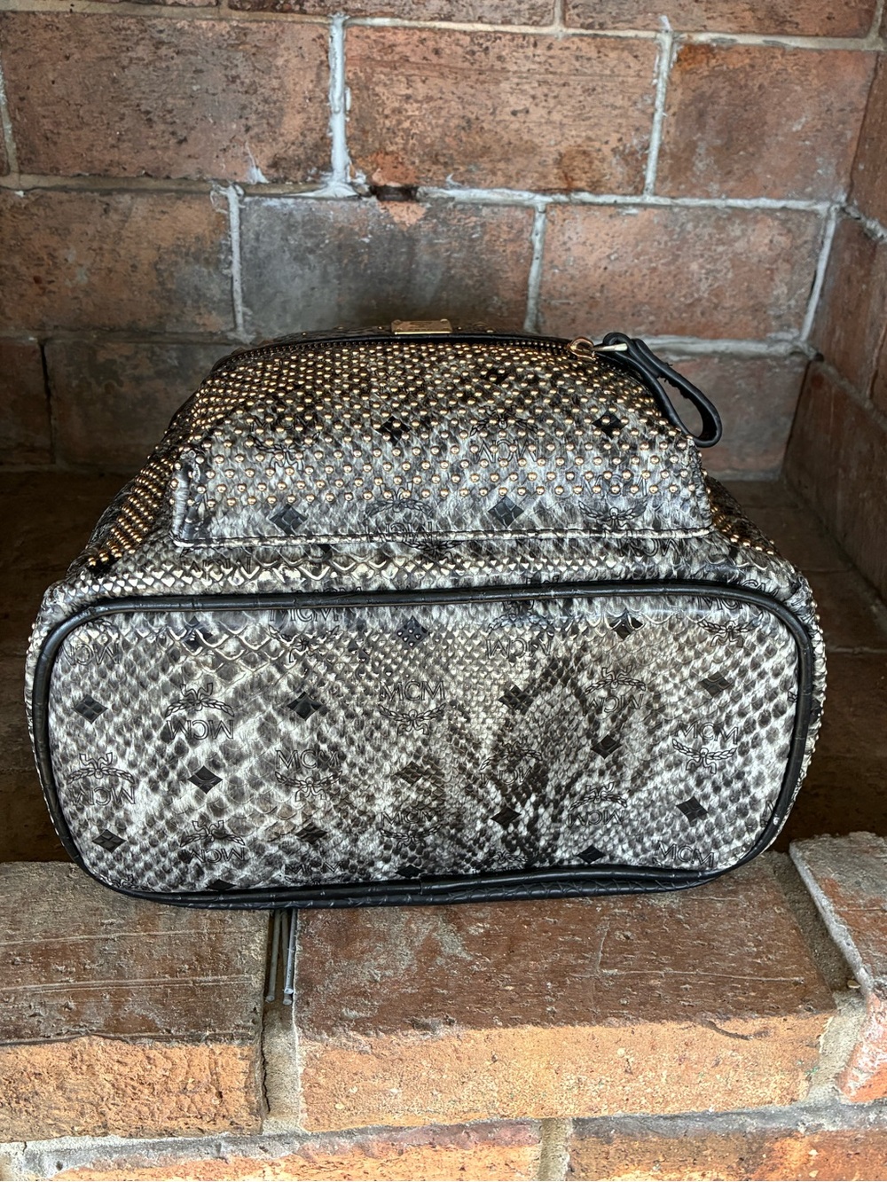 🏴☠️ MCM Stark Python Print backpack Ltd Edition black python and gray w studs - Picture 13 of 17
